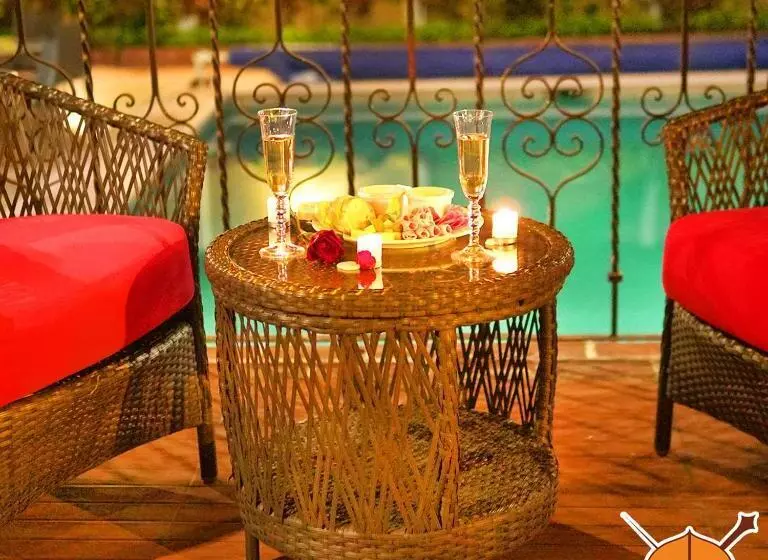 Отель Rinconada De Cortes