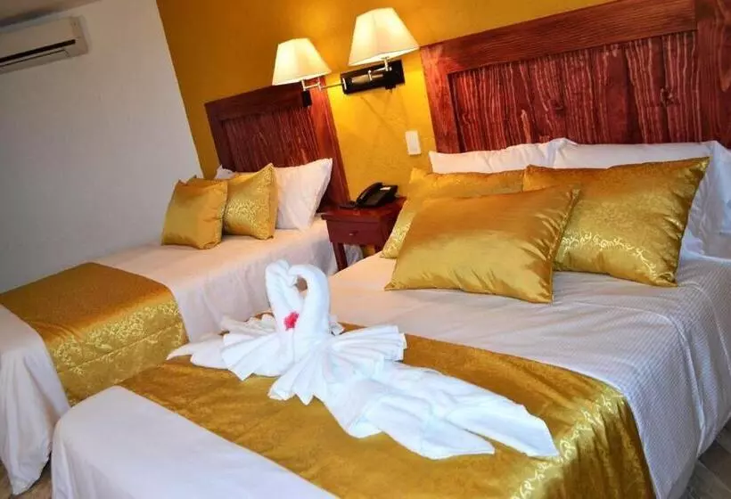 Отель Rinconada De Cortes