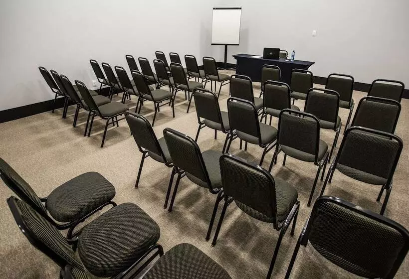 Hôtel Slim Cuiabá Aeroporto