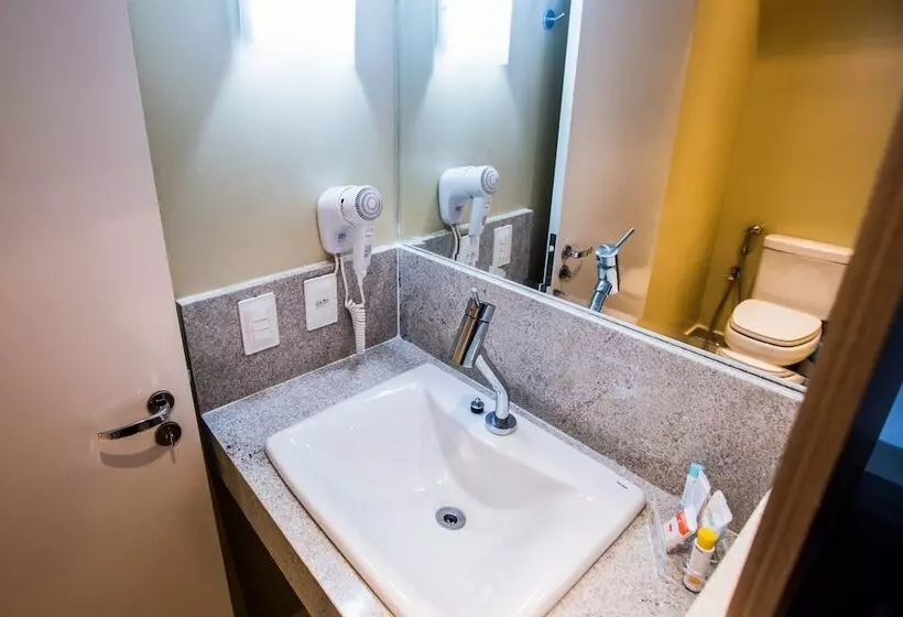 Hôtel Slim Cuiabá Aeroporto