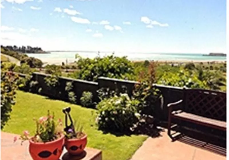 مُتل Baywatch Motor Lodge