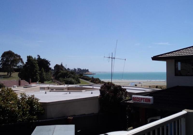 モーテル Baywatch Motor Lodge