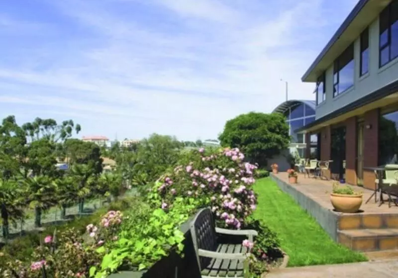 مُتل Baywatch Motor Lodge