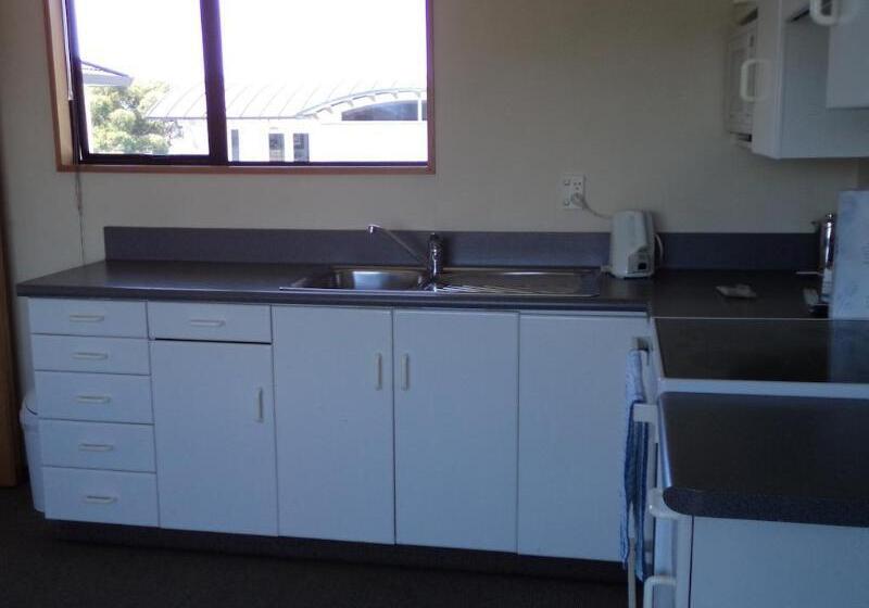 モーテル Baywatch Motor Lodge