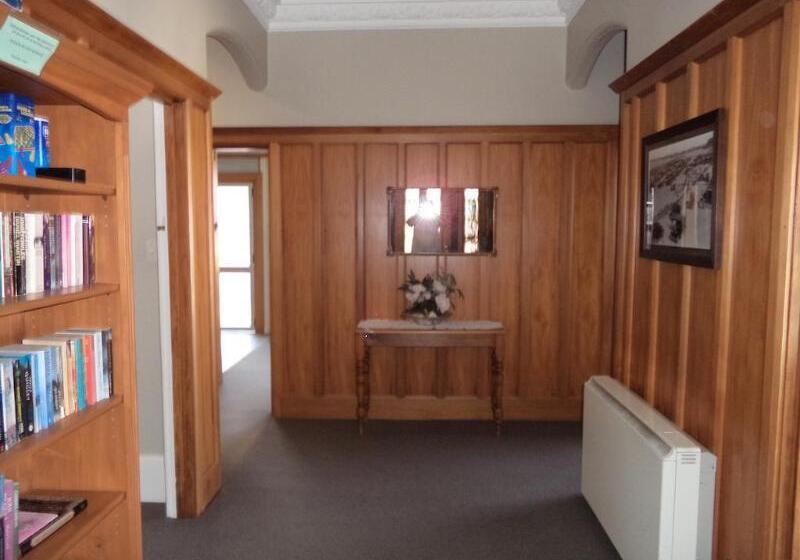 モーテル Baywatch Motor Lodge