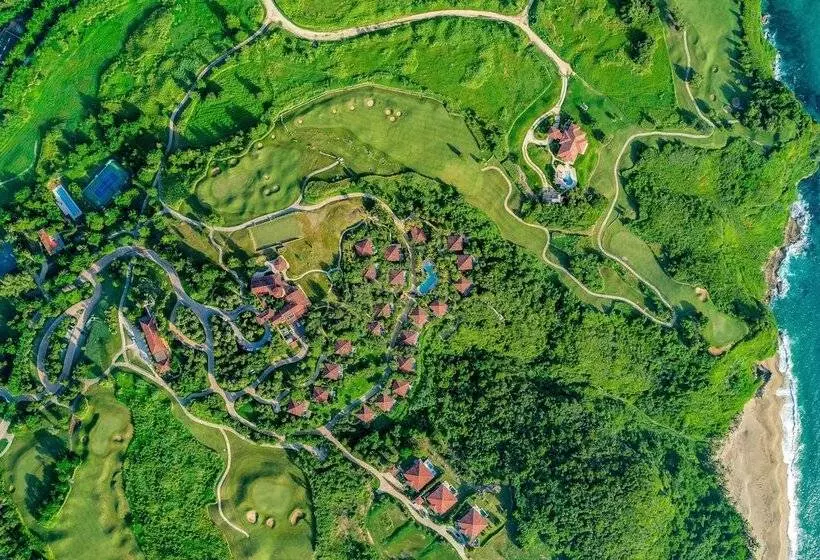 استراحتگاه Royal Isabela