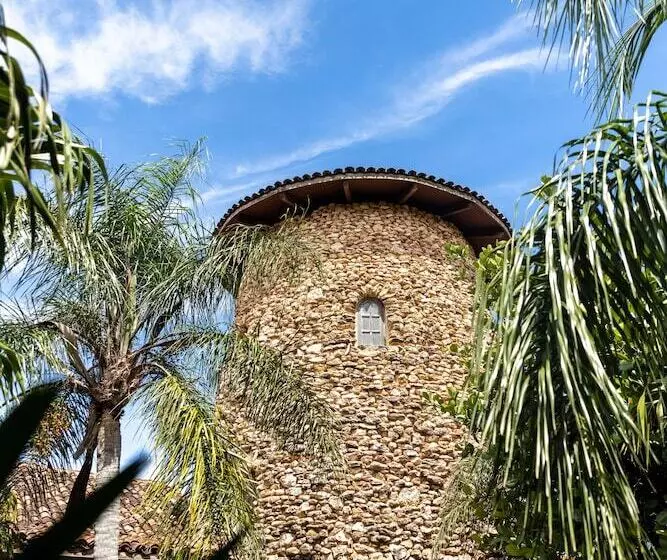 استراحتگاه Royal Isabela