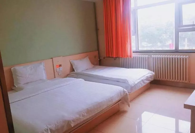 Hotelli 7days Inn Qingdao Huangdao Dongjiakou