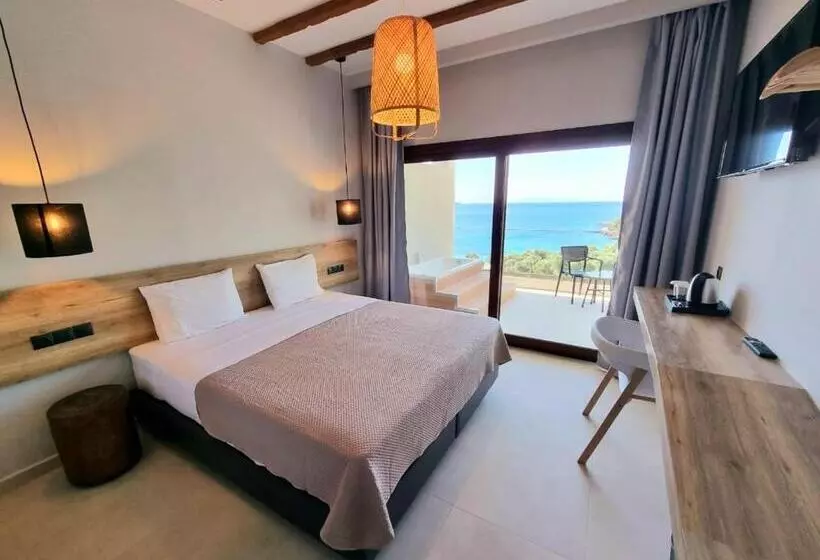 Enjoy Lichnos Bay Village, Camping, Hotel & Apartments