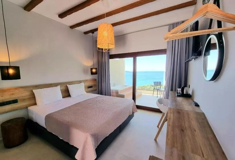 Enjoy Lichnos Bay Village, Camping, Hotel & Apartments