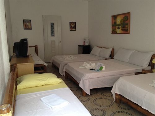 בית מלון כפרי Alla Luna Rossa Beach