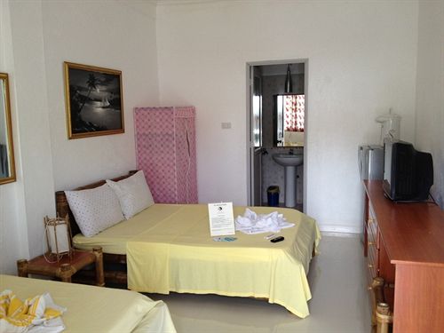 בית מלון כפרי Alla Luna Rossa Beach