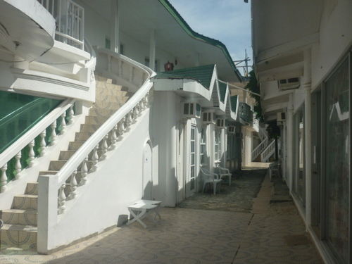 בית מלון כפרי Alla Luna Rossa Beach