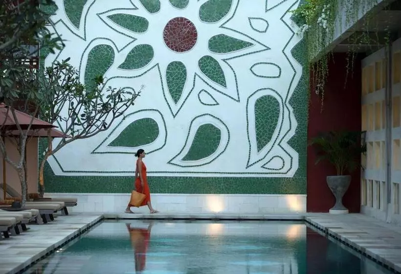 ホテル Amnaya Resort Kuta