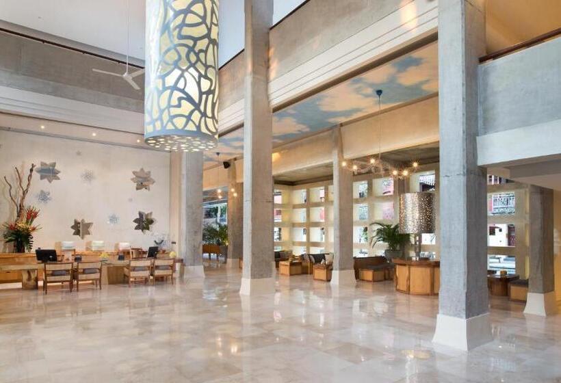 בית מלון כפרי Amnaya Resort Kuta