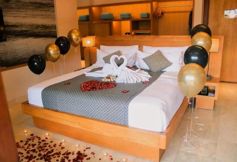 ホテル Amnaya Resort Kuta