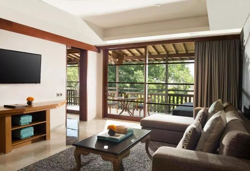 ホテル Amnaya Resort Kuta