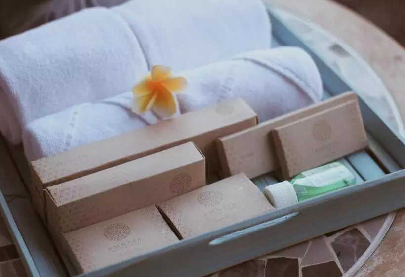 ホテル Amnaya Resort Kuta