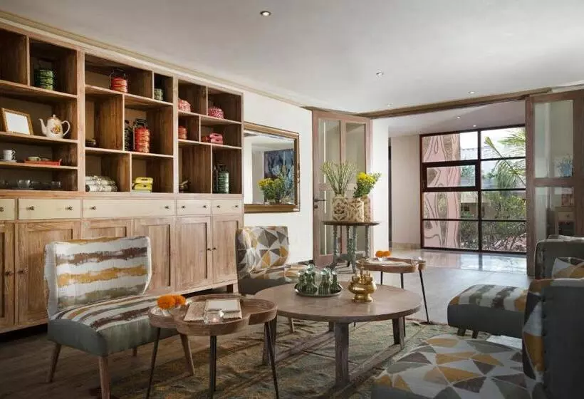 ホテル Amnaya Resort Kuta