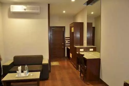 Fabhotel Basera