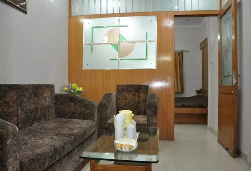 Fabhotel Basera