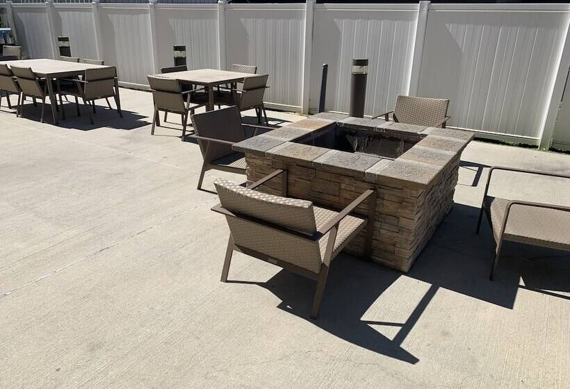 ホテル Comfort Inn & Suites