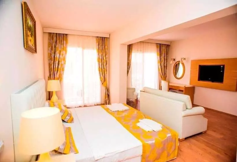 Отель Del Mare Boutique