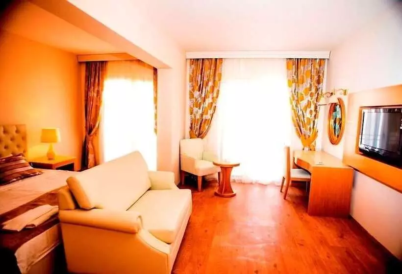 Отель Del Mare Boutique