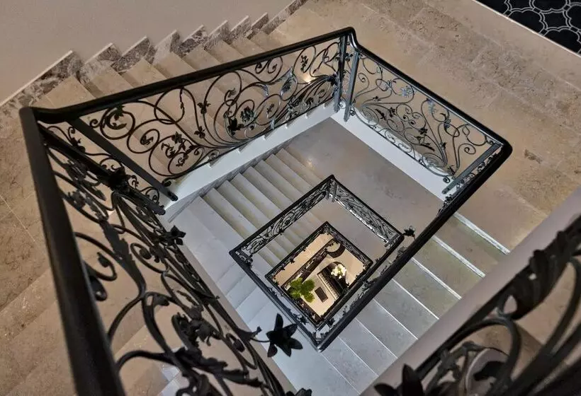 Отель Premiere Abano