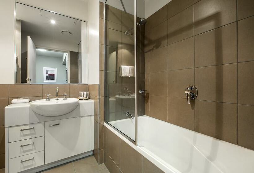 Gladstone Downtown Central Apartment Hotel Official