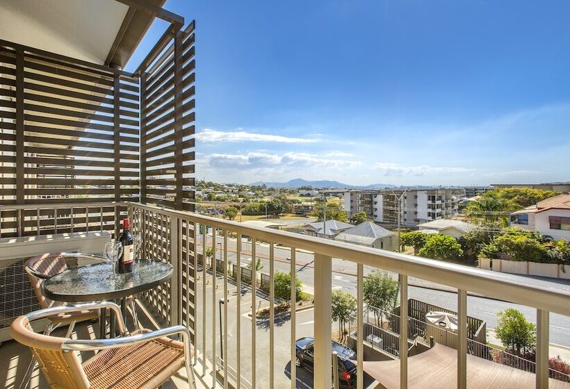 Gladstone Downtown Central Apartment Hotel Official