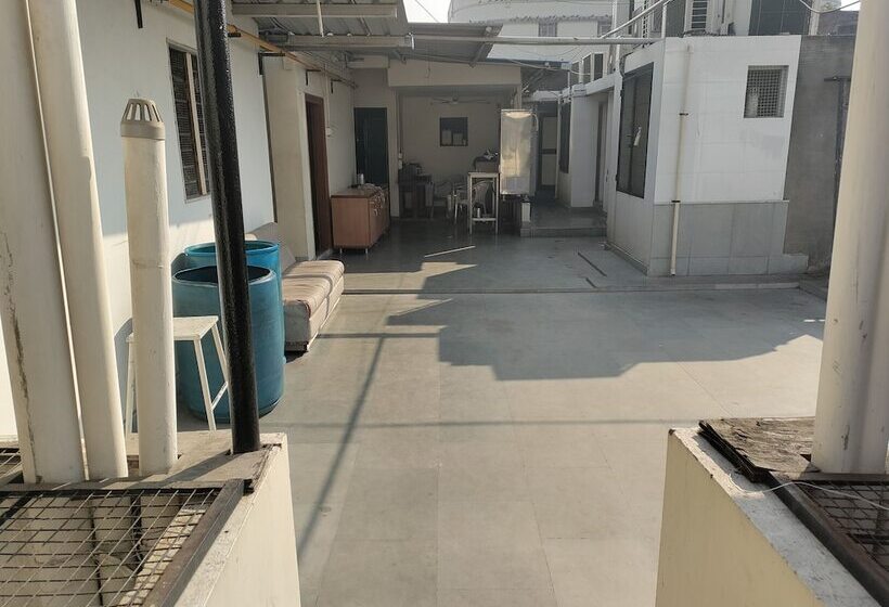 בית מלון כפרי Good Night