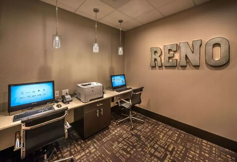 酒店 Hampton Inn & Suites Reno West