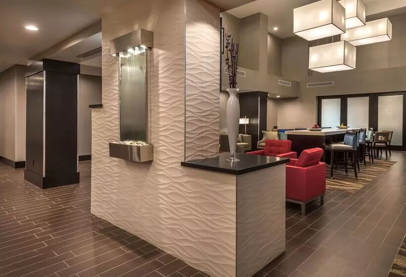 酒店 Hampton Inn & Suites Reno West