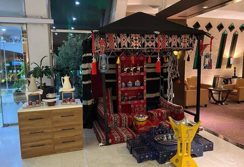 هتل Holiday Inn Tabuk, An Ihg