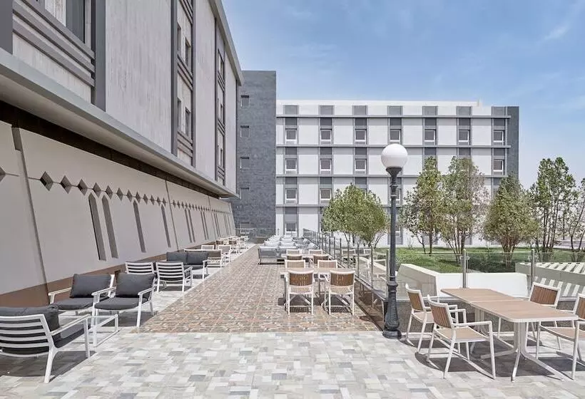 هتل Holiday Inn Tabuk, An Ihg