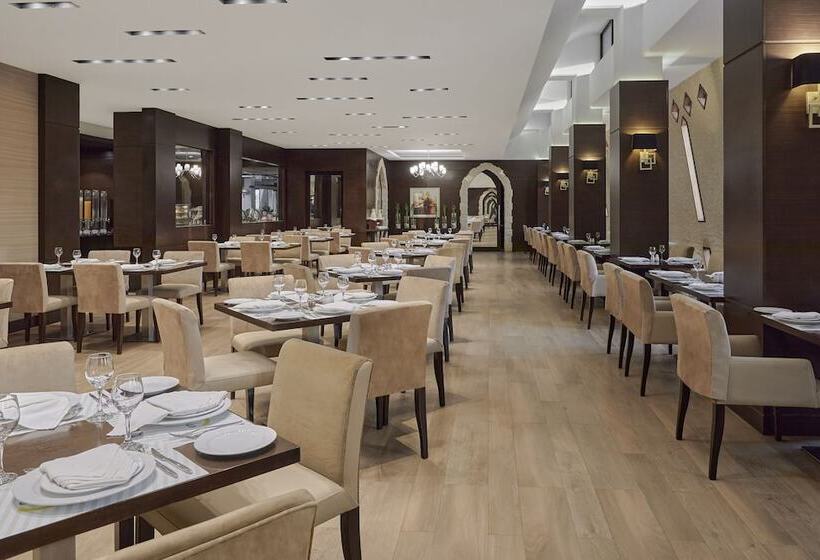 هتل Holiday Inn Tabuk, An Ihg