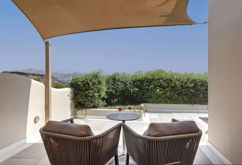 בית מלון כפרי Kouros Art