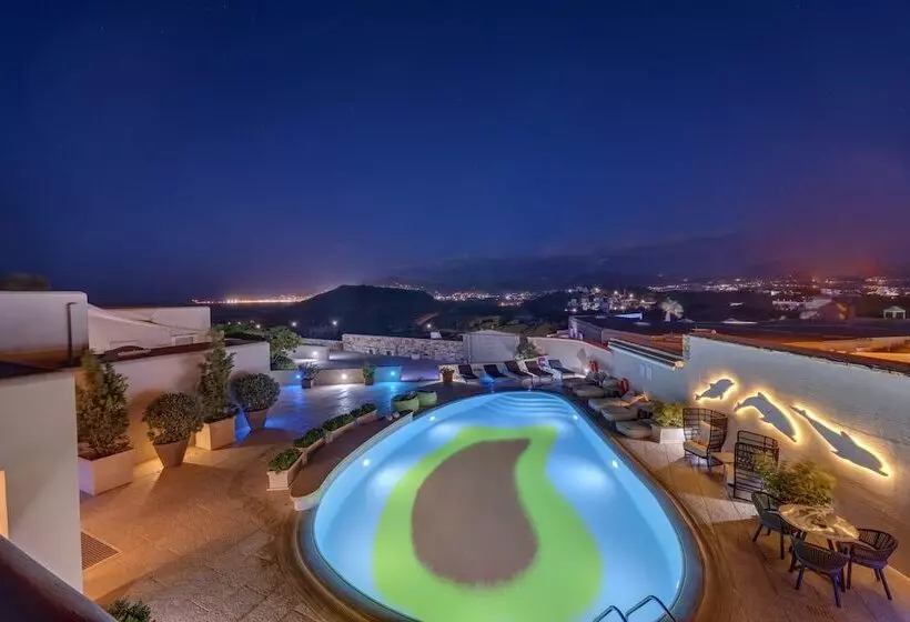 בית מלון כפרי Kouros Art