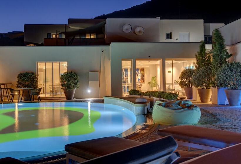 בית מלון כפרי Kouros Art