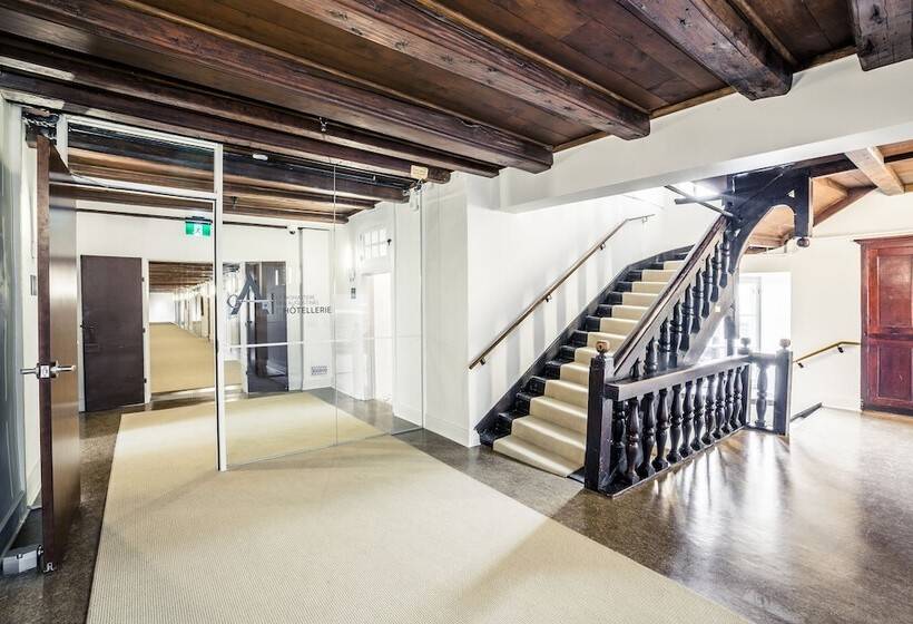 هتل Monastere Des Augustines