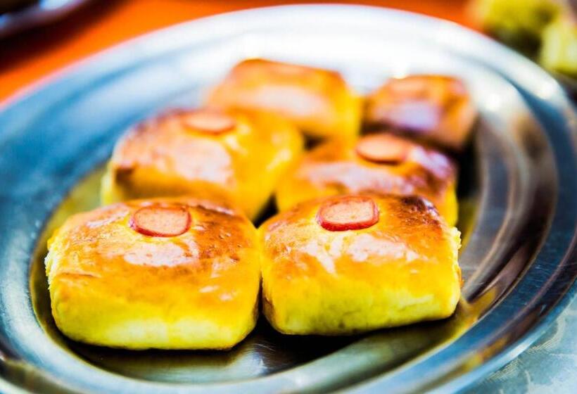 ホテル Piloes Palace