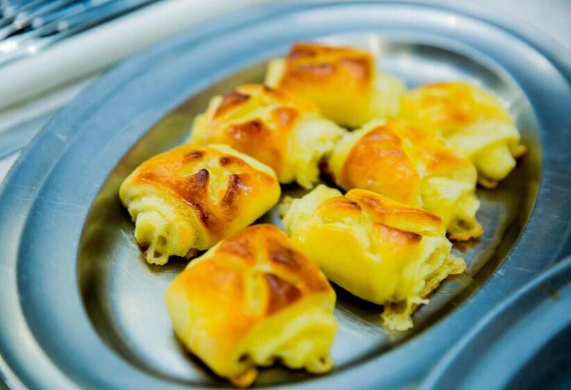 ホテル Piloes Palace