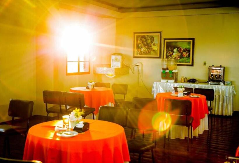 ホテル Piloes Palace