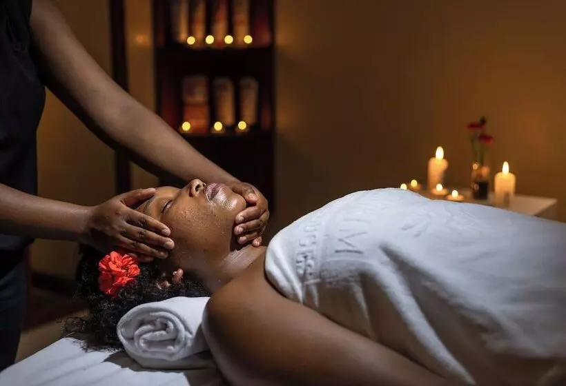 هتل Sentrim Amboseli Lodge