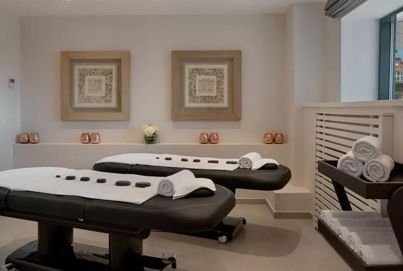 בית מלון כפרי Crowne Plaza Ufa  Congress , An Ihg