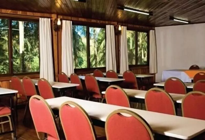 Отель Timbó Park