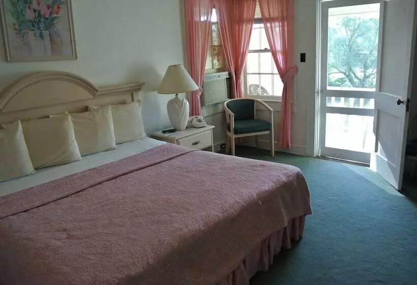 فندق على الطريق Rosewood Inn