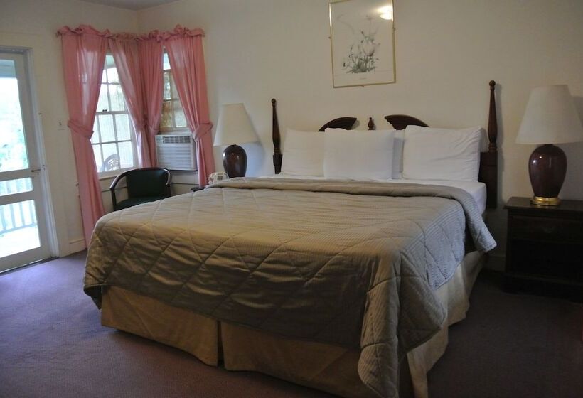 汽车旅馆  Rosewood Inn