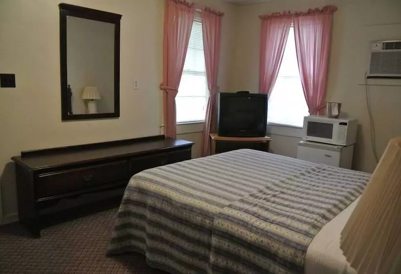 فندق على الطريق Rosewood Inn